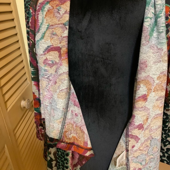 One world multi color jacket NWT - Picture 8 of 10